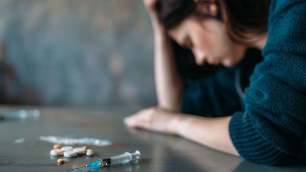 What Happens In Rehab For The First Week (Day By Day Guide)